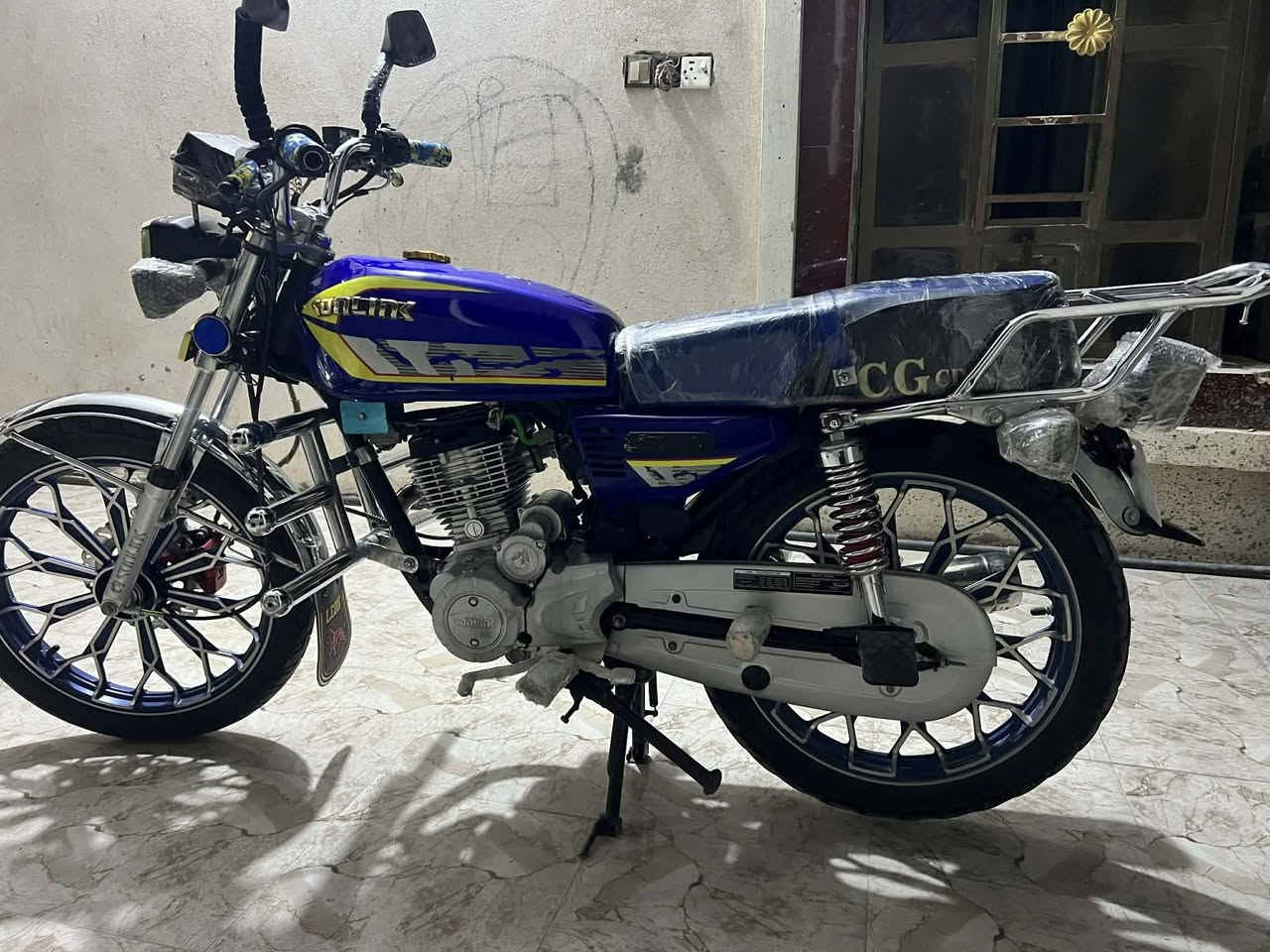 سلام عليكم دراجه نضيفه ومرتبه موديل 24 سعر 650 وبيه مجال بسيط مكان الفلوجه رقم     ***********
