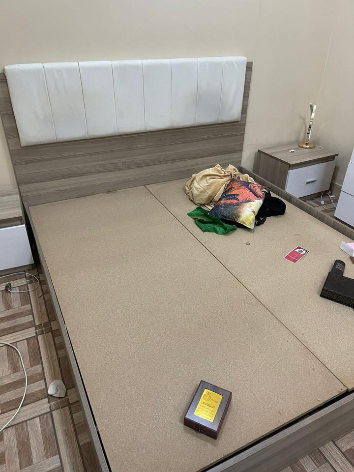 بيع مستعجل
غرفة نوم 
5 قطع نظيفة كلش
بدون اسفنج 
السعر راسلني واتس او خابرني وتدلل 
***********
