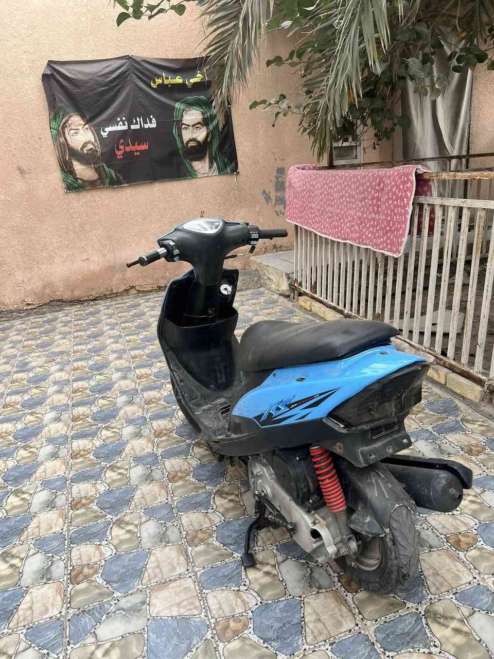 السلام عليكم دراجه لبيع ماكس عدله كلشي ماعوزها كهربايات كلها شغاله سلف هندر غراضها كامله السعر 350وبيها مجال ***********المكان ناصريه مركز
