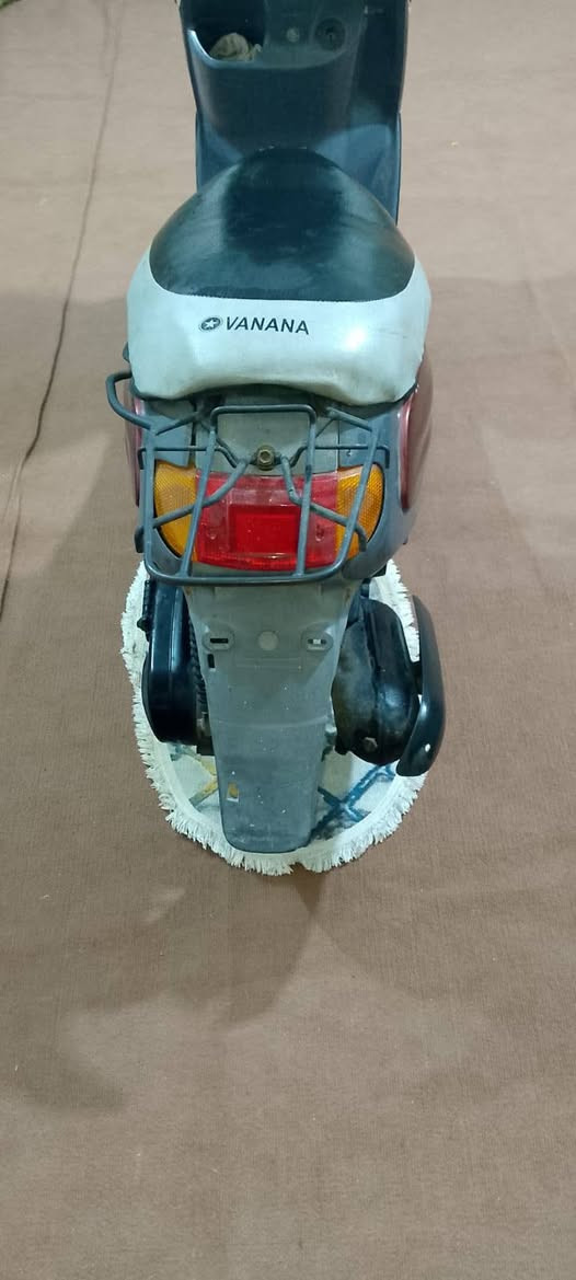 السلام عليكم مكلف بنشر تقنع يله تنطي فلوس  دراجه سلف  هندر اليت شاير هورن   سعر 275وبيه مجال بصيط  لا تصال. على رقم ***********
