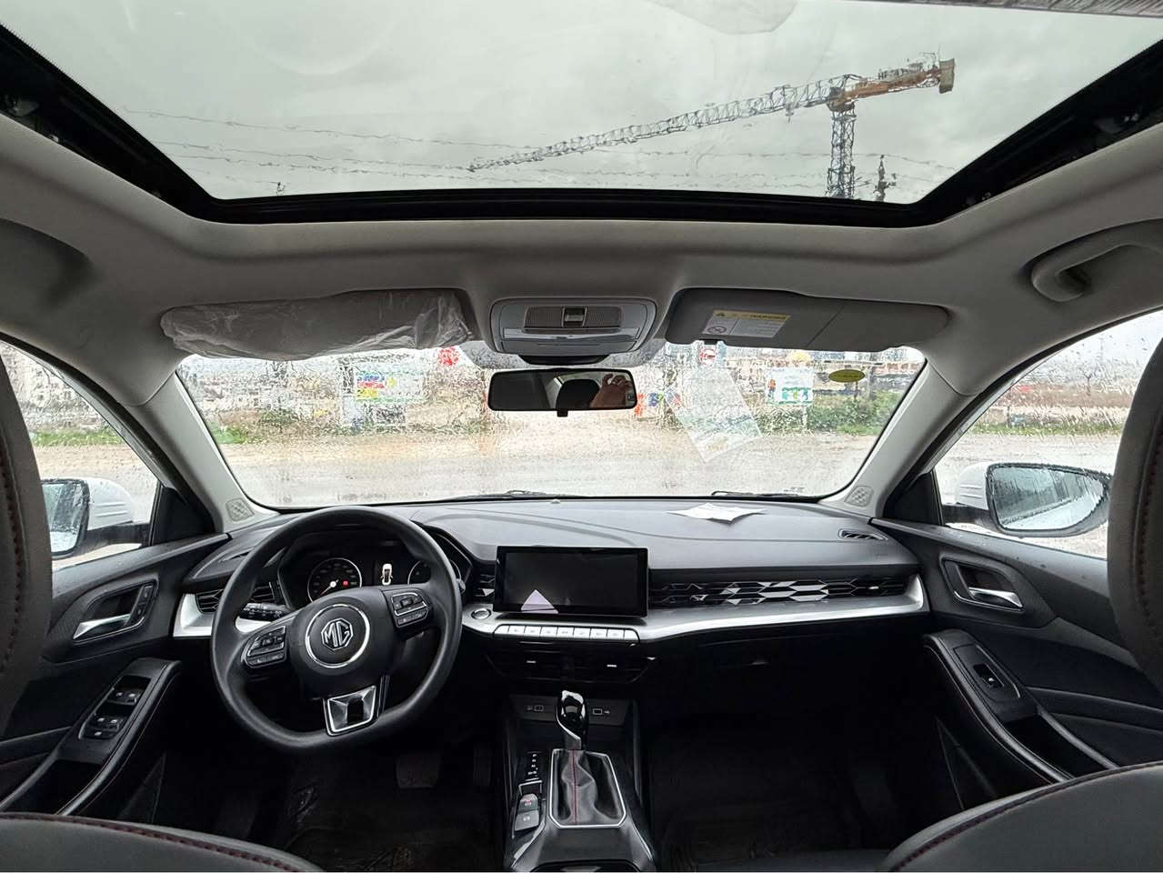 Mg GT فوول بى بوياخ 
٢١ هه زار روشتوه  هه مو گيانى به شه رت. سلايد به سمه    
٢ سيوچ كوشن جلد  سعرى ١١٢$    *********** السليمانية, العراق
