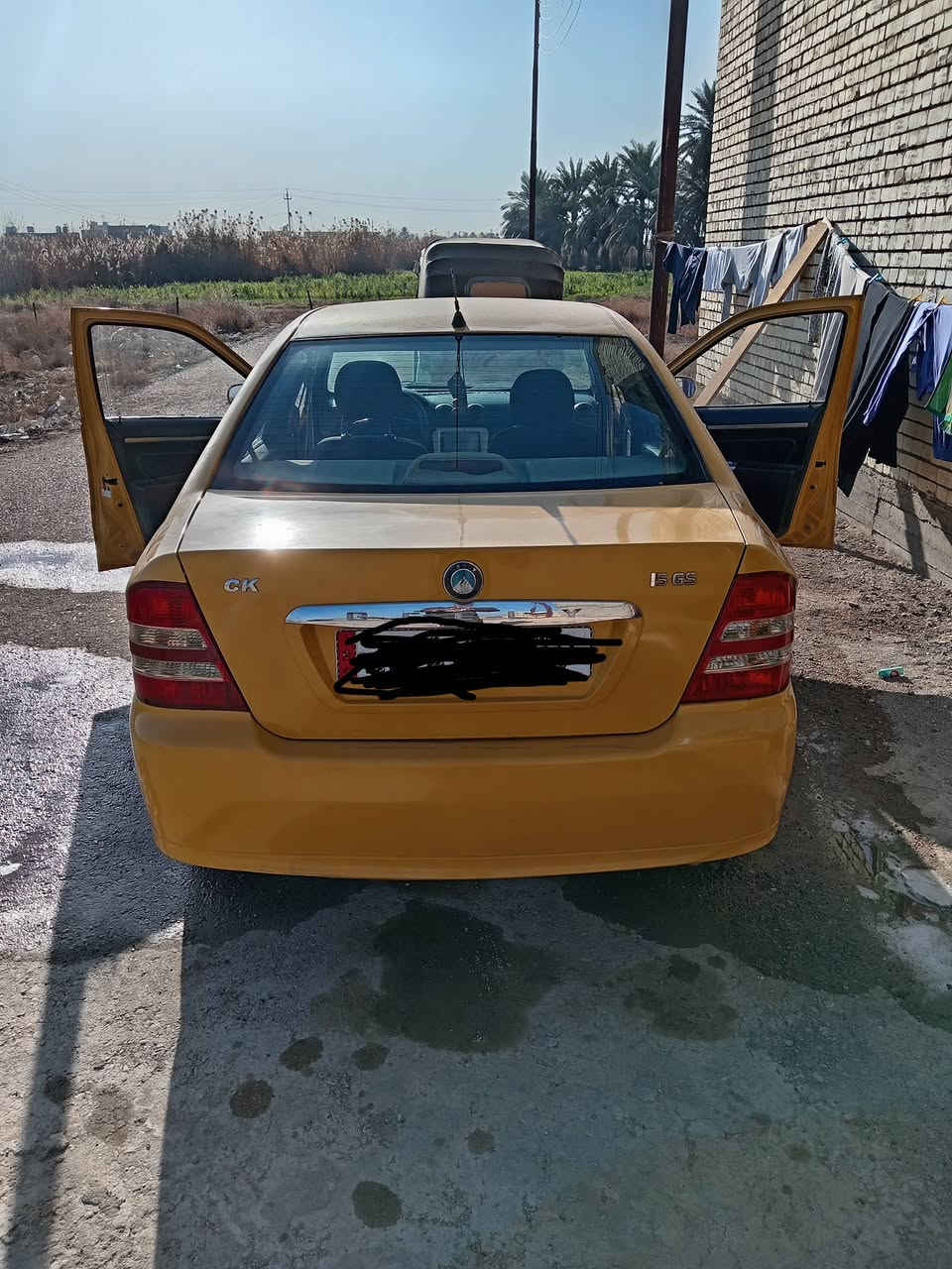 السلام عليكم جيلي سي كي 2010 سياره كير ومكينه تمام مصبوغه عام جماليه سياره جاهزه رقم دولي ديالى سعر 36 للاستفسار ***********
