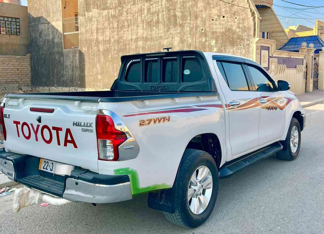 من رخصه الادمن المحترم 🌹
تويوتا بيك اب هايلوكس 
موديل  2016  عالي
سااز sis  فور ويل 
السياره رقم شمالي ( دولي )
ماشيه( 110 km) كيلو متر حقيقي  
كير ومحرك شرط غير مفتوح 
لا تنقيص ولا تبخير 
السياره جديده وجاهزه 

المواصفات 💎
كير اوتماتيك 
مري قلاب نضام ايكو eco سنويه لحد 2030 
هزه+ براد لحد 2026 
شهر الـ(4) 
بيها شبر صبغ بلجاملغ الامامي جه السكن موضح بلصور بلون((الاحمر🔴))

وباردات بلجاملغات الخلفيه  ايضا موضح (( بلون الاخضر🟢 ))) 

ملاحضه// الصاحب الشرعي للسياره  متوفر للتحويل في اي وقت 
السعر  248 $ بيهـا مجال بسيط للشراي 

عنوان السياره
 (صلاح الدين / تكريت ) 

هـ/ ***********
