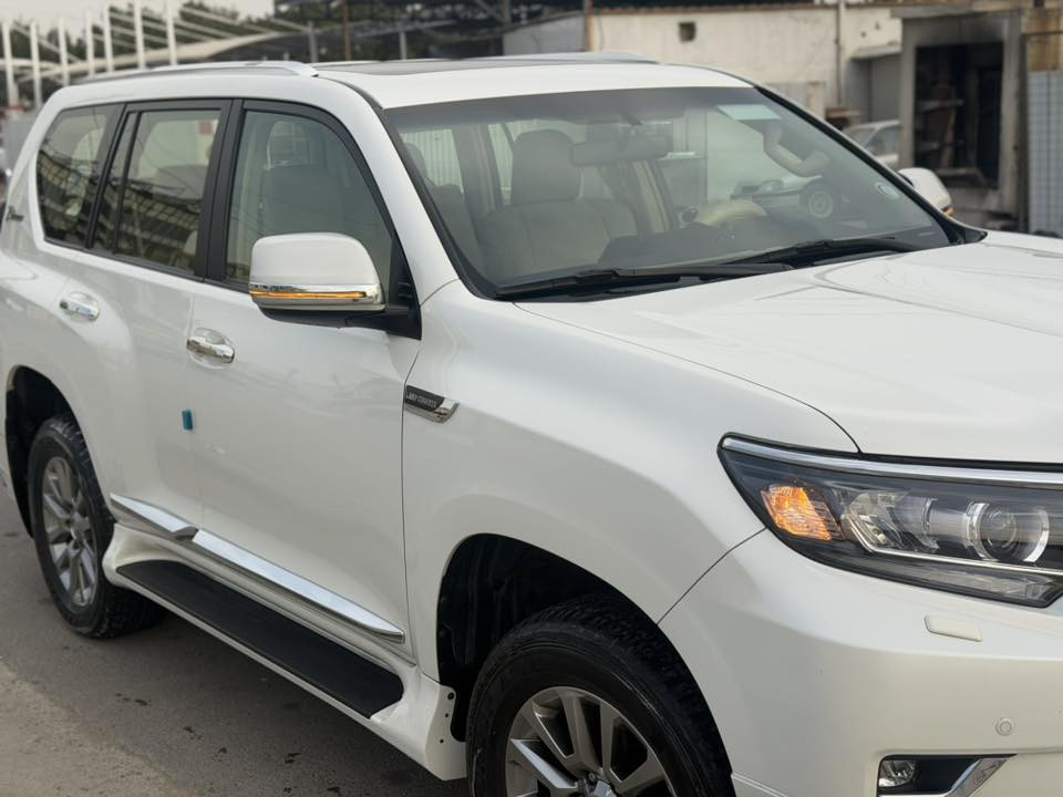 السلام عليكم برادوTXL

موديل 2021 

شاشة وكالة مشدودلها مال VX

كشنات تغليف جلد 

وكالة ساز كشنات الامامية كهرباء 

مازدات زنون 

رقم سيارة سليمانية 

مكان سيارة بغداد الكرخ 

عداد المشي 75 الف 

مكفولة من الضربة والبارد 

الشراي يتفضل على ارقام واتساب موجود وتدلل 

*********** 

***********
