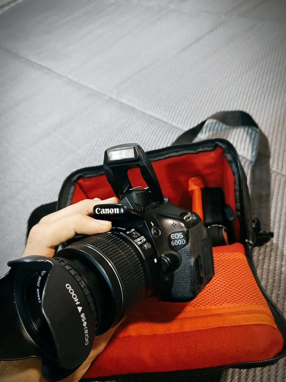 كامرة لبيع نضيفة نوعية كانون
كاملة هية وملحقاتها ***********
