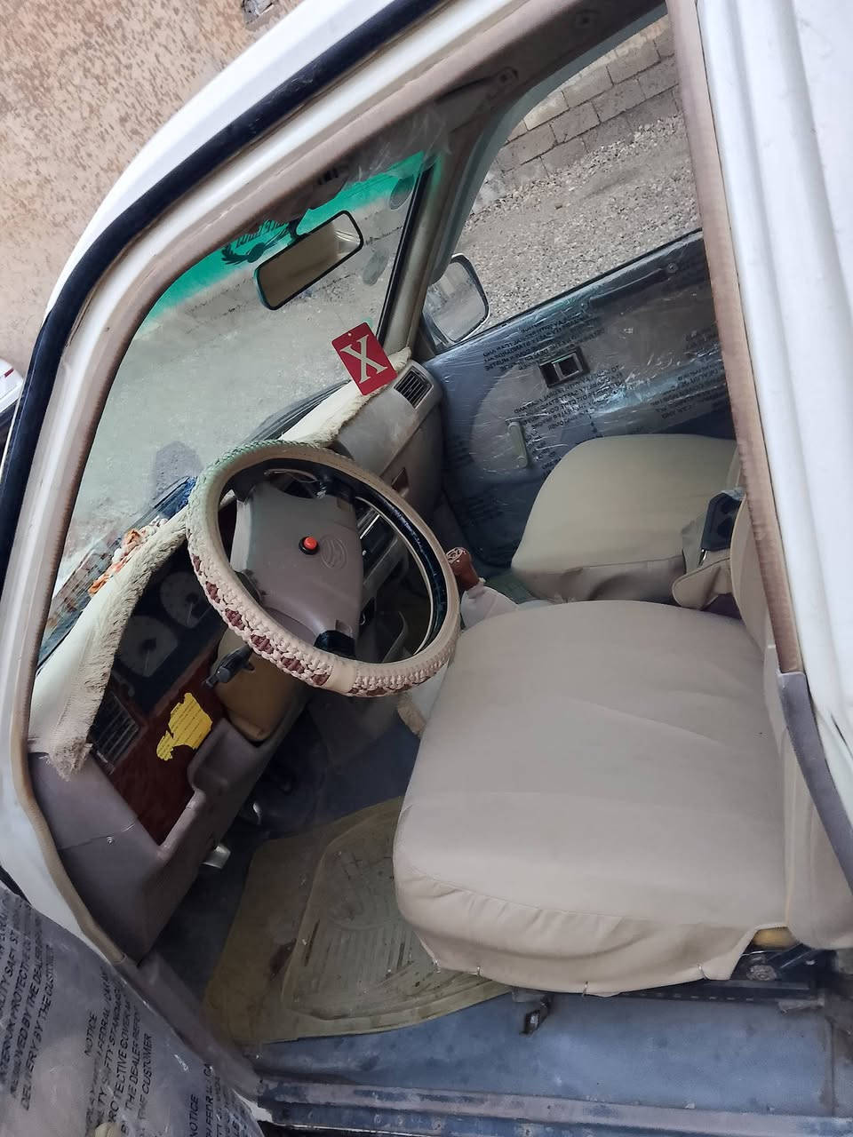 پیکاب دێر2006
گیە ڕومە کینە ی ئۆنجی لۆک
چوارتایە وویل لۆک 
سە یارە کە لۆک لۆکە ماشاللە
ناودە ری لۆکه سعری 38ماعمە لە یە کە م شوین کە لار ***********
