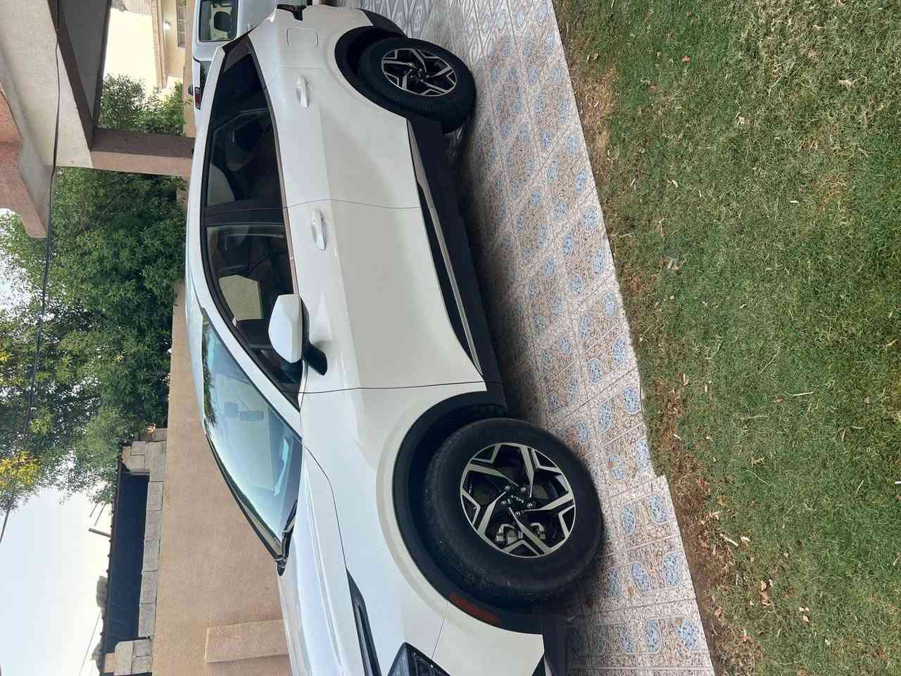 السلام عليكم للبيع كيا سبورتج 2024 وارد امريكي ضررها باب سايق مبدل نفس الون وتكحيل الباب الخلف سايق فقط عده هذا مكفوله لون صدفي ماشيه 55حقيقي رقم ديالى بسم صاحبها سنويه وهزه جديده مكان ديالى بعقوبة ستفسار هذا رقم *********** بعقوبة, ديالى
