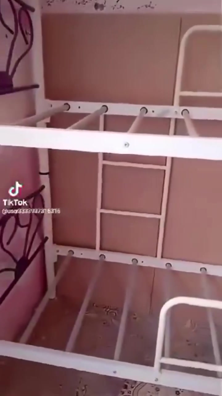 جربايه طابقين وينفصلن هم كلمن وحدهه سعر 100وبيهه مجال‏‪***********‬‏
