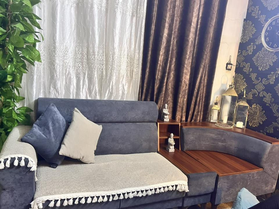 سلام وعليكم ديوان 7مقاعد الله شاهد جديد توصا وصينا اخذته بمليون واريده ب700 جديد وبي مجال اي ضرر مابي وتجون تشوفو الله شاهد جديد ***********
