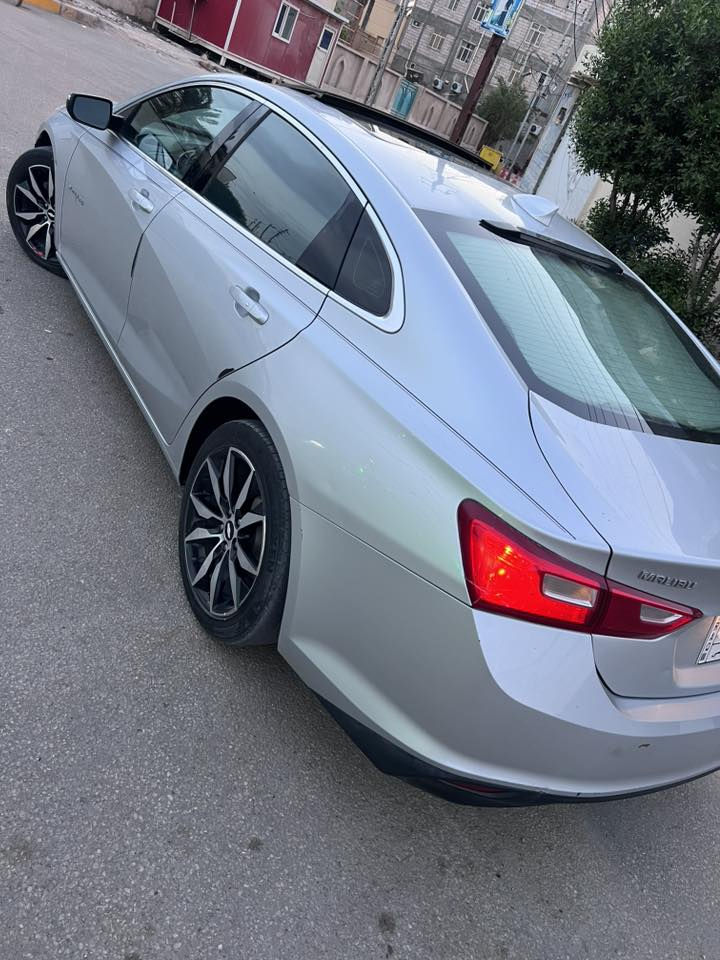 🟣 ماليبو 2018  LT2  فئة الفول  البنوراما
▪️بصمة , تشغيل عن بعد , ابواب بصمة 
▪️ كشنات جلد + كراسي كهرباء + تدفئة ، 
▪️شاشة لمس
▪️نظام auto stop
▪️تبريد قطعتين 
🔘كاميرا دوارة خلفية 
    حادث سطحي خفيف موجود بالصور 

▪️وبعد بقية مواصفات الLt2 المعروفه ماذاكرهن 
 
▪️السعر 118 ورقة بيها مجال
▪️هاتف/***********
