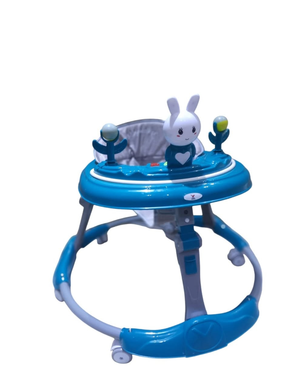 🌟 خطوات طفلك الأولى.. أمان ومرح مع حجلة YSP-! 🌟
هل بدأ طفلك باستكشاف العالم من حوله؟ اجعلي مغامرته الأولى مليئة بالضحك والأمان مع حجلة الأطفال العصرية  YSP.
لماذا تختارين حجلة YSP؟
• تصميم ذكي وآمن: قاعدة دائرية واسعة تضمن أقصى درجات الثبات وتمنع الانزلاق.
• عالم من الترفيه: مزودة بلوحة ألعاب تفاعلية  لتنمية مهارات طفلك البصرية والحركية.
• راحة فائقة: مقعد قماشي مبطن وناعم يدعم ظهر طفلك لساعات من اللعب دون تعب.
• سهولة في التخزين: تصميم قابل للطي بضغطة واحدة، مما يجعلها مثالية للمساحات الصغيرة وللسفر.
• حركة انسيابية: عجلات صامتة تدور 360 درجة لتنقل سلس في أرجاء المنزل.
ألوان تناسب ذوقك:
تتوفر بتشكيلة ألوان "باستيل" ساحرة:
• 💙 الأزرق السماوي
• 💖 الوردي اللطيف
• 💠 الأزرق العميق
🎁 عرض خاص لفترة محدودة!
امنحي طفلك الثقة التي يحتاجها ليبدأ خطواته الأولى.
للطلب أو الاستفسار، تواصلوا معنا عبر الرسائل 📥 أو اتصلوا على الرقم ***********
📍 متوفر التوصيل لجميع المناطق!
