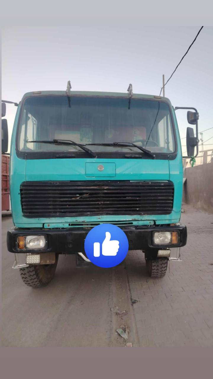 سلام عليكم للبيع البي موديل 79 رقم الماني 32شاصي مكفول كفاله عامه  محرك 25 كير 25             ***********.      ومروس بسياره زغيره
