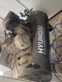 كمبريسر حجم ٣٠٠ مستخدم السعر ٤٠٠ الف الاتصال ٠٧٨٠٠٧٨٦٢٨٠