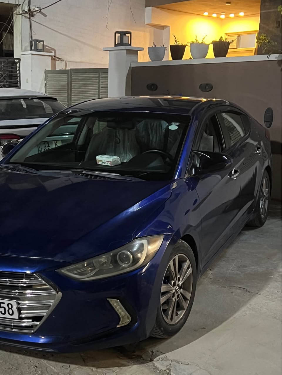 السلام عليكم الانترا موديل 2017للبيع او المراوس السياره بيها قطع صبغ ابيع احزام السياره حلوه وجاهزه كبل للشارع مكينه كير تبريد خير من الله صدرها 90‎%‎ مواصفاتها شاشه جبيره كامره بصمه نقطه عمياء تدفئه كشنات يعني فول عدا الفتحه بسمي يعني تحويل مو وكاله مكانها بغداد *********** بغداد, العراق
