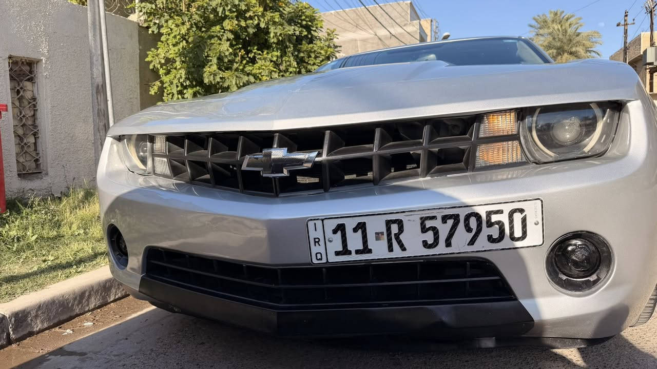 Camaro 2012 Rs
للبيع سيارة نظيفة جدا استعمال بسيط

سنوية 2030 بغداد باسمي رقم دولي تحويل مباشر

محرك 3.6

السيارة ٣ قطع صبغ ابيع حزام

مواصفات فتحة سقف حساسات 

كير و محرك جديد

صورها و صور السنوار مالتها مرفقة

سعرها 87 وبيها مجال جدا بسيط

مكاني حي الجهاد
***********
