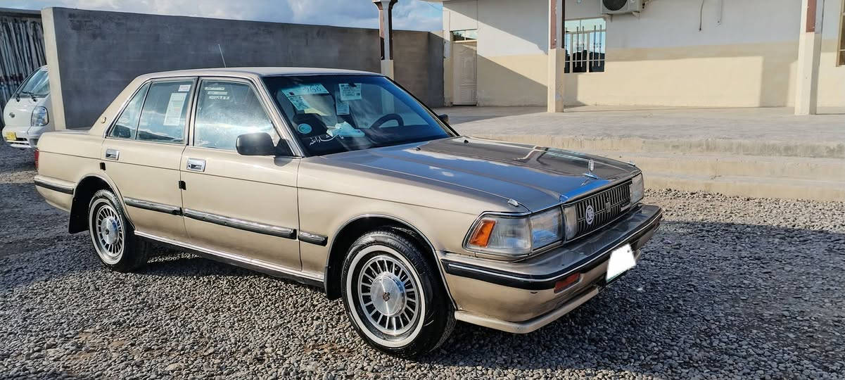 السلام عليكم للبيع سيدان رقم نينوى مصطرا بسمي اني الشرعي محرك وكير اصلي صبق جمالي بدون ضرر شرط التحويل السعر 46 بيها مجال مكان السيارا موصل جانب اليمن الستفسار علا هاذا الرقم *********** //***********
