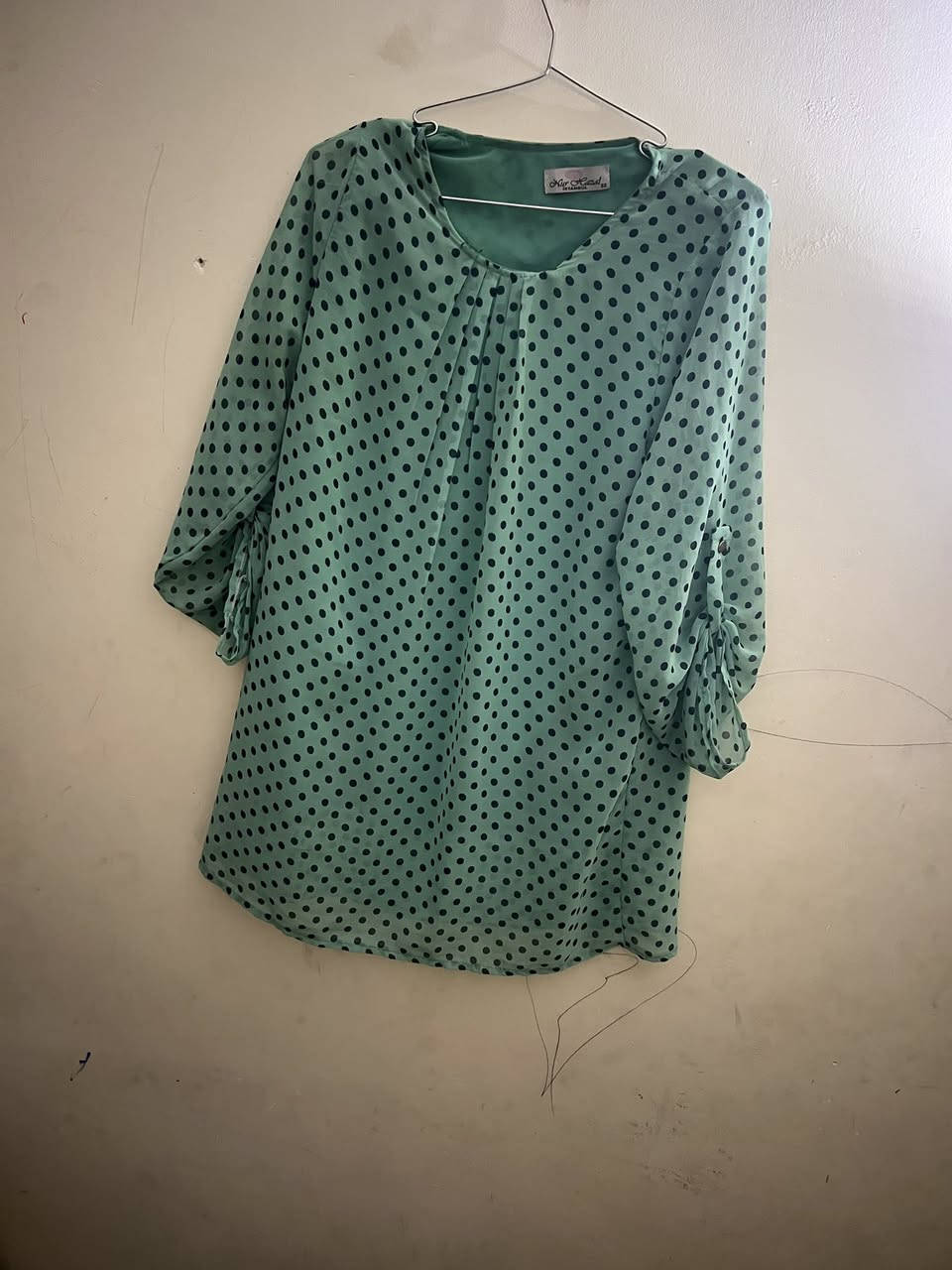 فساتين على خمسه بنطرون ٣قميص ٣بشت على ١٠وعلى خمسه كيلوت ٧


**إذا كنت صاحب هذا الإعلان وتريد حذفه لأي سبب، رجاءا أرسل رسالة إلى الدعم الفني**