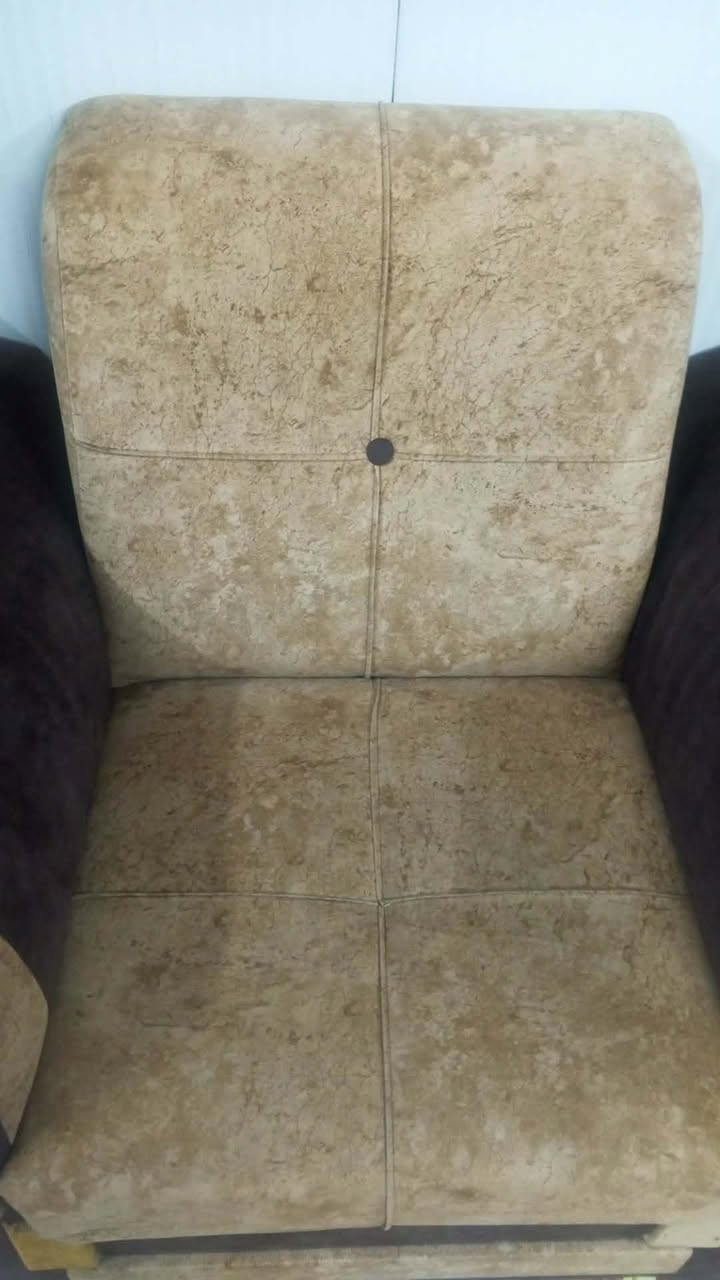 تخم ١٠ مقاعد نظيف 
العنوان بغداد البياع الشرطة الخامسة


**إذا كنت صاحب هذا الإعلان وتريد حذفه لأي سبب، رجاءا أرسل رسالة إلى الدعم الفني**