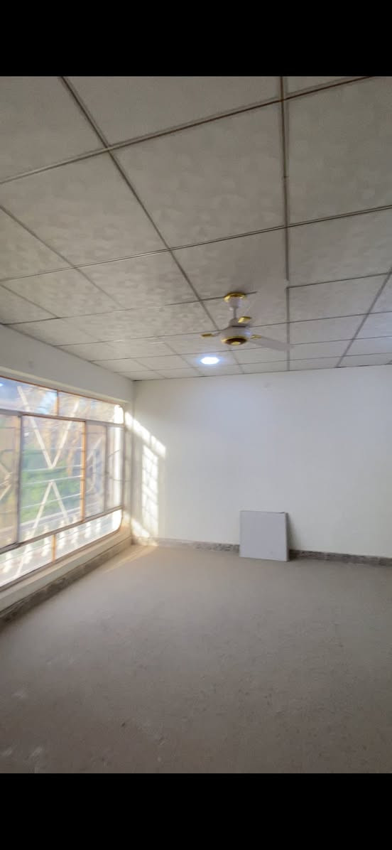 بيت طابقين للايجار  البصره مناوي باشا    

❇️يلائم اصحاب الشركات والمكاتب الرسمية
 
❇️بدل الايجار 2500 دولار قابل للتفاوض

▪️ المساحة:  300 متر 
▪️ البناء: جيد 
▪️ طابقين
 
 
 التفاصيل :
▪️منام عدد 6
▪️صالة 
▪️استقبال 
▪️مطبخ  
▪️صحيات  

ـــــــــــــــــــــــــــــــــــــــــــــــــــــــ
  

للاستفسار الاتصال على الأرقام 🔻

***********📞
***********📞
  ***********📞

او زيارتنا للمزيد من العروض
 عنوان_المكتب
 البصرة - البراضعية - شارع سيد امين (قرب مركز الفيزا التركية) 
خدماتنا:- مقاولات عامة -تصميم خرائط-تصاميم داخلية-ديكورات داخلية-ترميم منازل
المــكــتــب مــجــاز قــانــونـــيــاً
#نستقبل_عروضكم_وطلباتكم_التجارية_والسكنية
#شركة #للايجار #منزل #مكتب #عروض #عقارات
