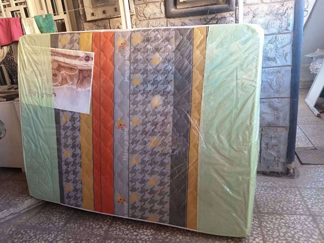 الثلاجه 200
الجربايه والدوشك  90
الدوشك الجبير جديد 90
الغساله كرافت 10 كيلو السعر 100
كربلاء حي السلام ***********
