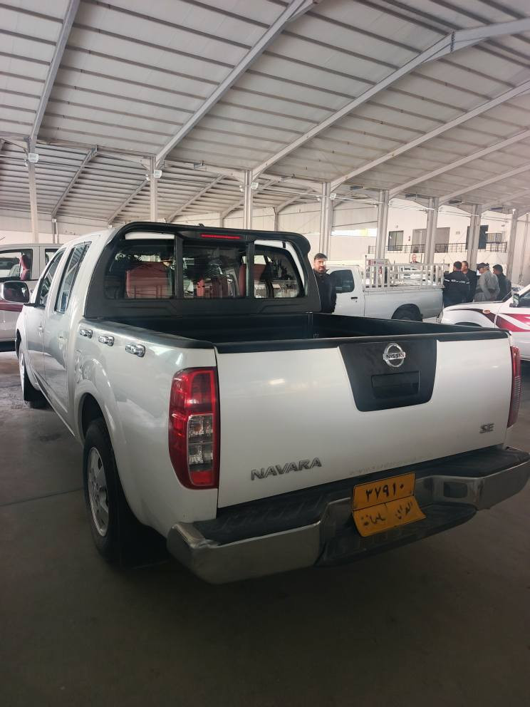 نەڤارا 2009 گێر و مەکینە بەشەرت یەک جەمەلاخی ڕەشە هەر چوار تایەو ویلی لۆڪە 
تەعول و خرامە بەشەرت زۆر پاکە هی دەستی خۆمە 
ڕانیە /حاجیاوا /*********** رانية, السليمانية
