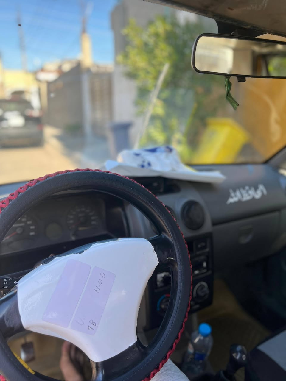 بسمالله الرحمان الرحيم
سايبه لبيع 
موديل 2017
رقم بصره سنويه 2027
سياره مكينه كير كفاله توني شادهن صارلي سبوع 
البدي شوف العين ابيع كوم حديد 
تبريد شغال 
حداده امامي خلفي حلوه 
تخم تاير 
سياره خير من الله مال جني 
العنوان البصره حي المهندسين
سعر 28 وبيه مجال قليل 
رقم الهاتف :***********
