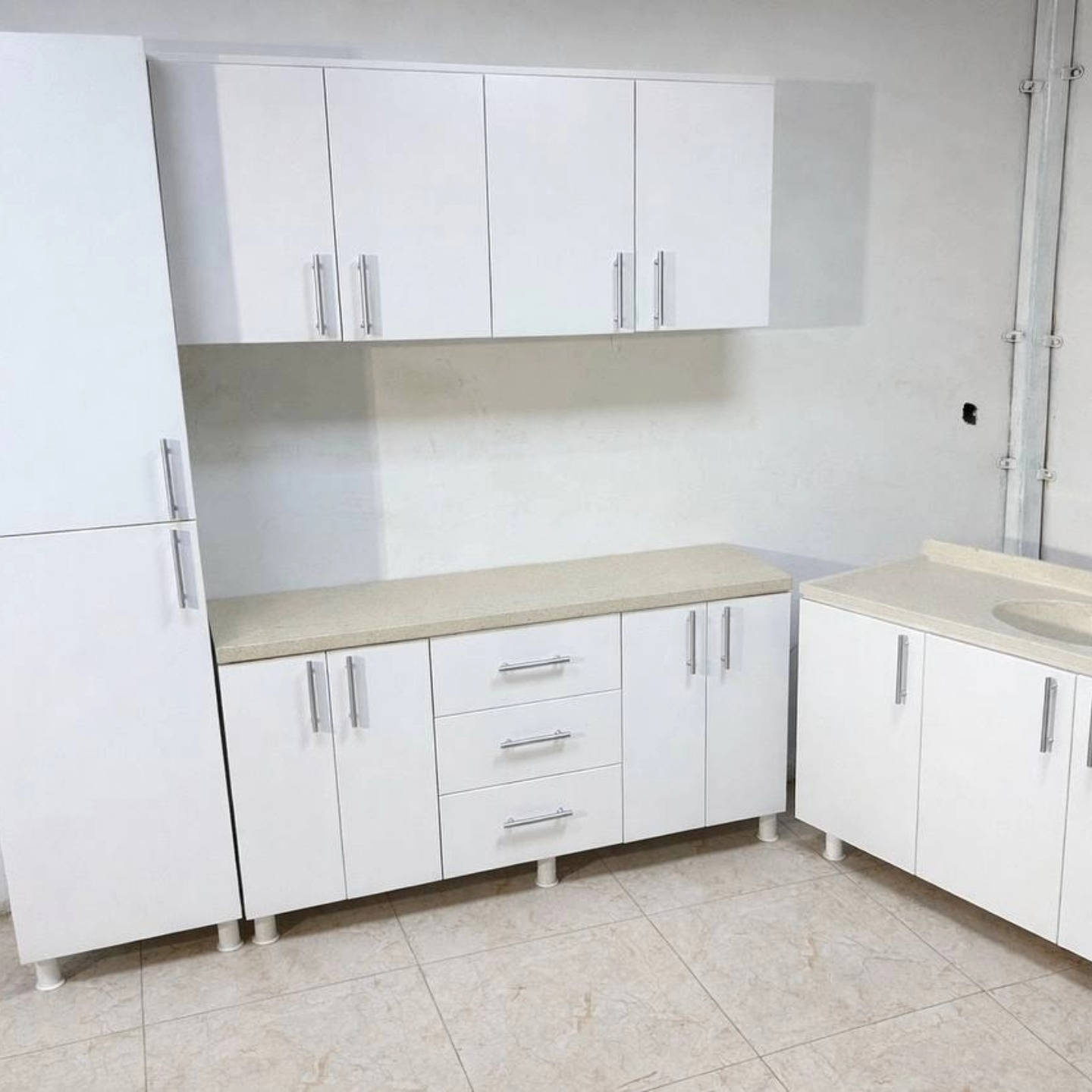 كاونتر متر ونص ارضي والملحق مترونص + ڤاترينا 50 سم 
السنك متر و20 مرمر

الحجز والاستفسار مراسله الصفحه او واتساب ***********
#اكسبلورر #متابعه #فولو #مشاهير_العراق  #محافظات_العراق
