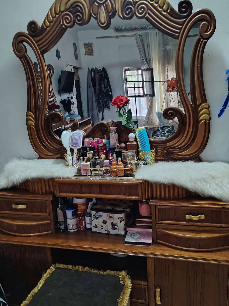 السلام عليكم غرف نوم صاج للبيع التواصل عبر ***********السعر 800وبيها مجال
