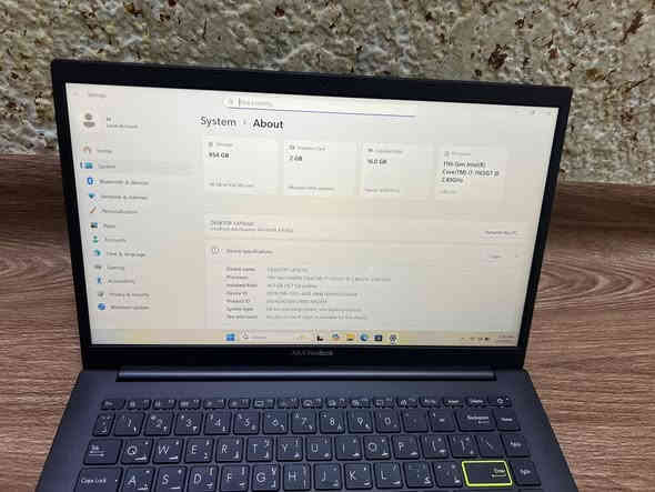 لابتوب اسوس كوراي سفن الجيل ١١
الرام ١٦ 
الهارد واحد تيرا m.2
كارت الشاشة الاول انتل ٨ كيكه 
الكارت الثاني نيفيديا  ٢ كيكه 
حجم الشاشة ١٣.٥
الشحن تقريب ساعتين 
الابتوب شرط اصلي لا تجاري ولا معاد 
السعر ٥٥٠ ألف 
للتواصل على الرقم 
***********
