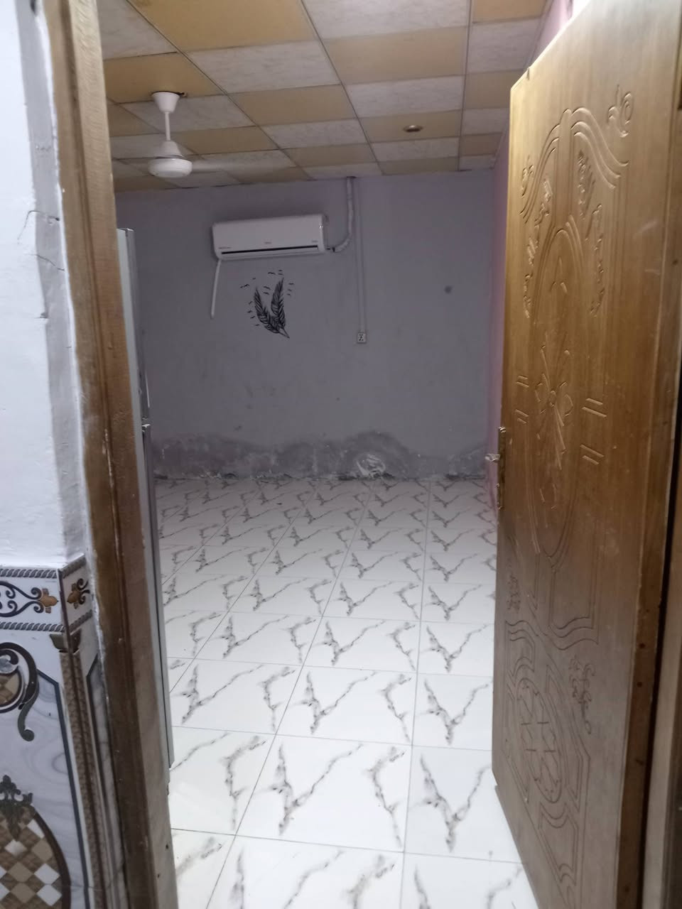 بيت للبيع السعر٨مليون
المعقل منطقة القدس سكف سندويج وسقف ثانوي
غرفتين 5*4 وهول 4*4وديوانيه 5*3 كله سيراميك جاهز للسكن ومناسب
***********
