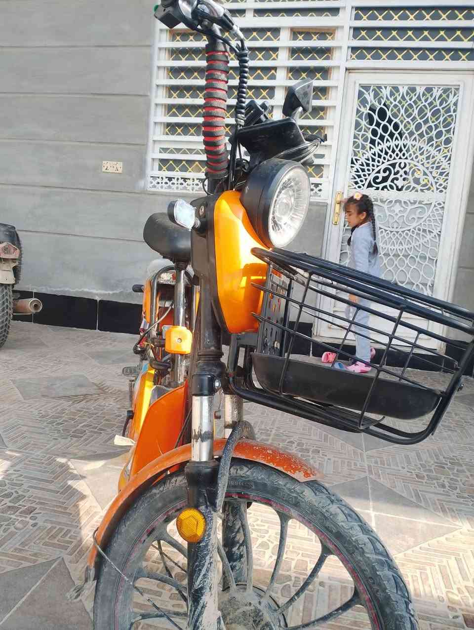 دراجة شحن كاملة مكملة من كلشي اشاير هورن تايرات دراجة ما ماقصهة اي شي اتصل وبيك خير ودللل ***********
