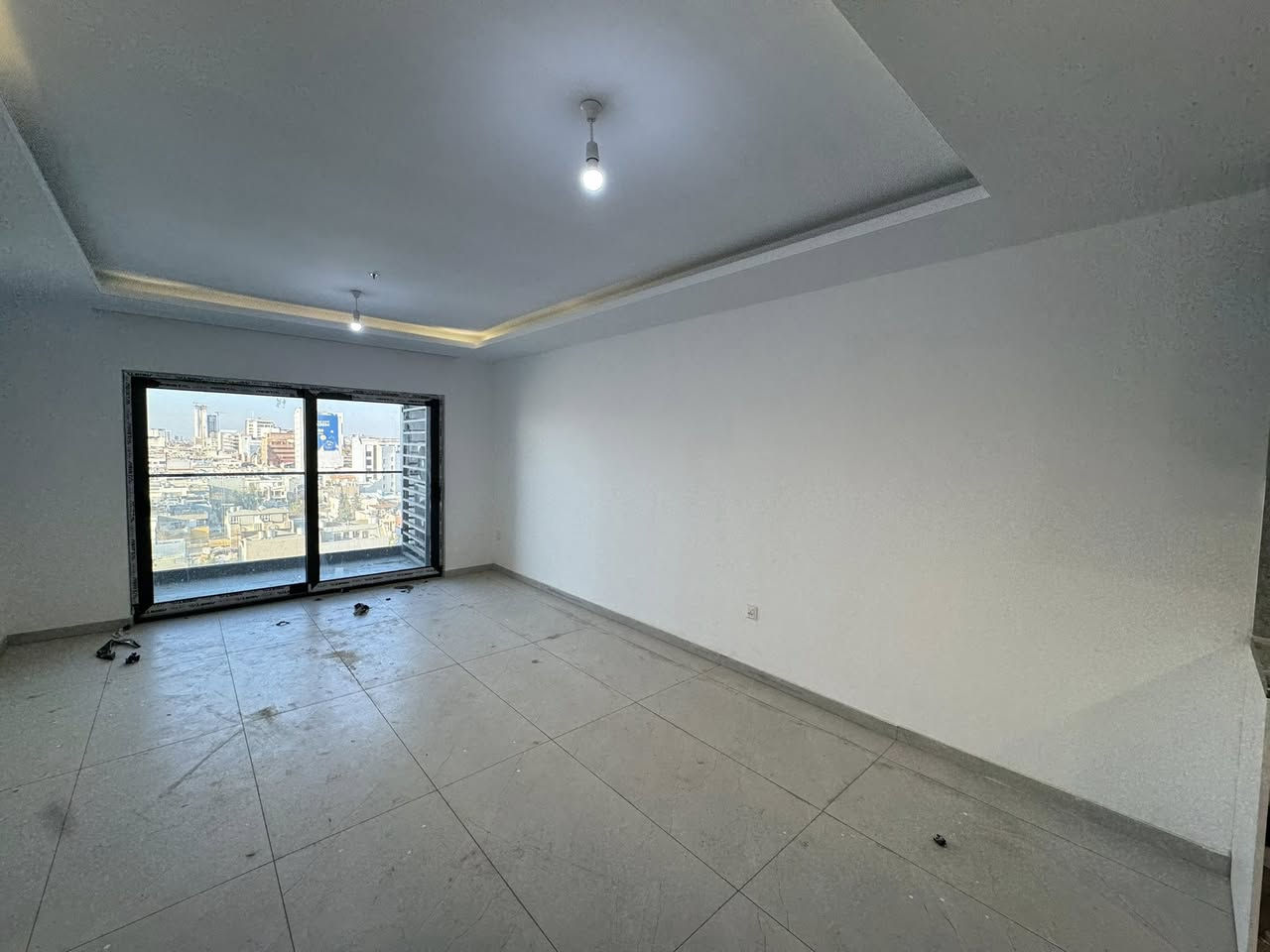 به ختياري توين تاوه ر 
شووقه يه كي يه ك ژووري بو كري 
٨١ م 
١+١ 
٤٠٠$
***********
