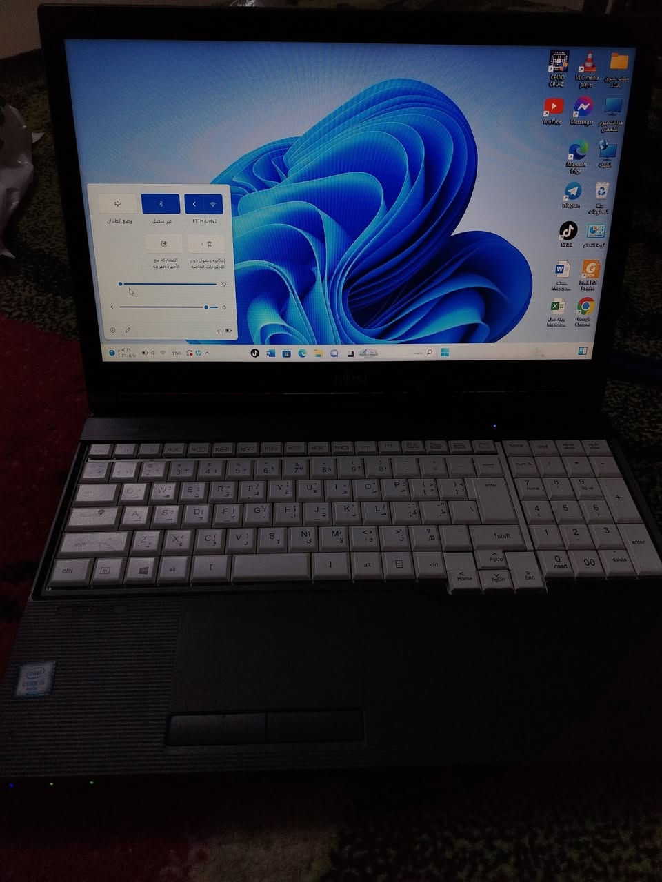 لابتوب للدراسة نظيفة جدا
للبيع ١٠٠ الف وبيها مجال للمشتري
***********
