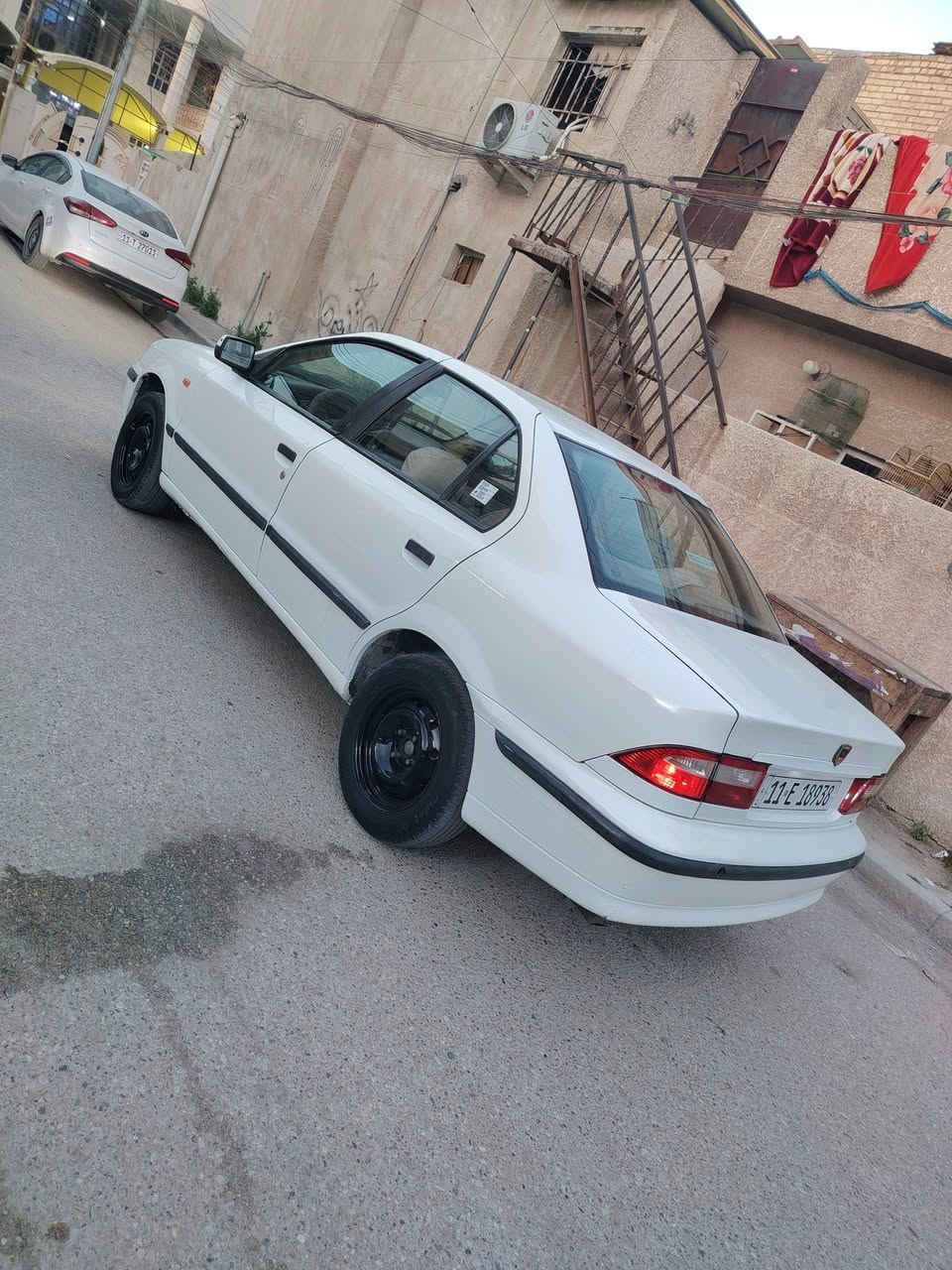 السلام عليكم
سمند موديل ١٢ محثه ١٧ كفاله عامه ضربه وصبغ وتبديل كير ومحرك وتبريد وتدفه شاشه وكامره  كهربائي كلها شغاله حداديه جديده تخم تايرات دوشمه عام مابيها نقص شرط هزه وسنويه ورقام جدد وشرط التحويل السعر ٥٣ وبيها مجال بصيط عنواني بغداد الاستفسار اتصل ***********
