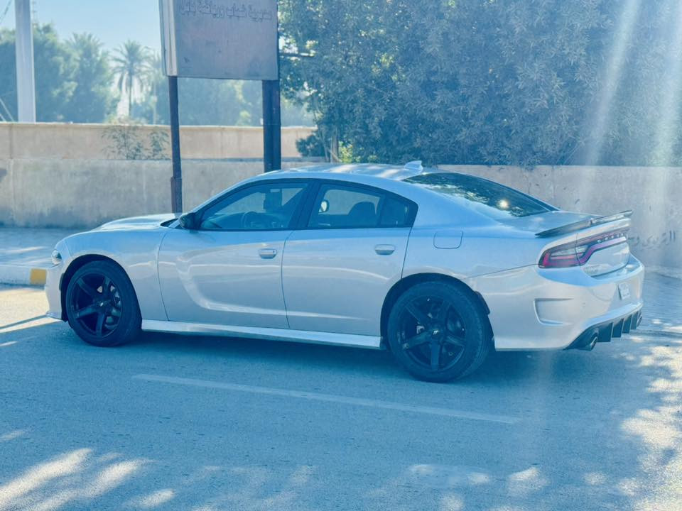 جارجر 2023 النداء الاخير فئه sxt محدثها GT بالكامل 
ضررها فقط جاملغ بدون ارباك ولادواخل ولاشاصي كله سليم
بيع او مراوس السعر 237$ بدون رقم مكاني بابل - الشوملي 
للاستفسار *********** او ***********
