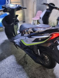 دراجه نوع سكنس دراجه مفوله ٦بطاريات دبل بريكات فج أمامي خلفي وآل دراجه...