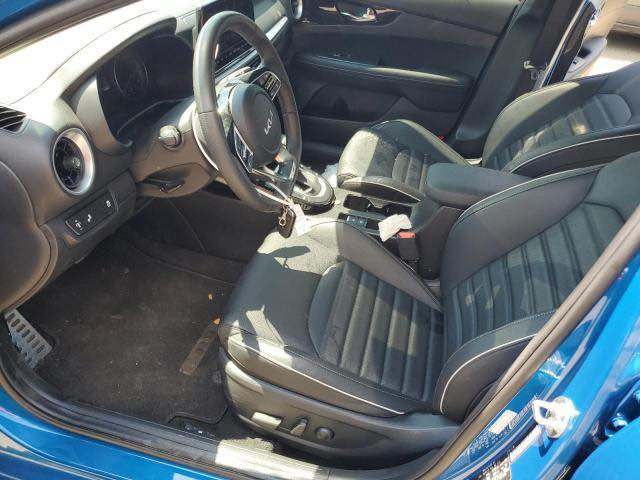 السلام عليكم فورتي للبيع موديل 24 فول مواصفات ماشيه 13 ميل السعر175العنوان بغدادالكاظميه ***********
