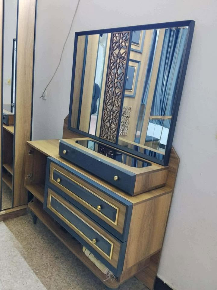السلام عليكم غرفه نوم مودرن مستعملة ٩ قطع رايدتها ب٤٥٠ قفل
*********** مكان الغرفه بعقوبة
