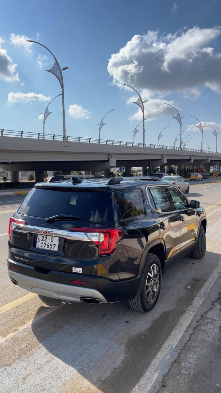 جي ام سي اكاديا 2023

مواصفات SLE
كشنات خلفية منفصل 
تبريد قطعتين 
دفع امامي 
تبريد مركزي
اشاير بالمري 
٧ راكب 
ناقل الحركة بيانو (دكمة)
والمواصفات المعروفة بالاكاديا

ضرر السيارة : حافة البنيد فقط المتضرر بس البونيد مصبوغ توحيد لون اي تعديل او رصعة او شخط ينزل من السعر شرط الراديتر البلادي حادثها بسيط بدون شواصي بدون لغود

سعر 263 ورقة وقابل للتفاوض 
صورة رقم الشاصي والتفاصيل الباقية موجودة بالصور
رقم:*********** كركوك, العراق
