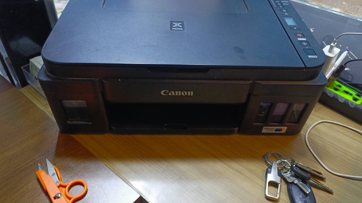 اجهزه طباعه ثلاث قطع كل قطعة سعرها 80 مستعمل وبحالة جيدة عنوان موصل حي المهندسين رقمي ***********887 موصل, نينوى
