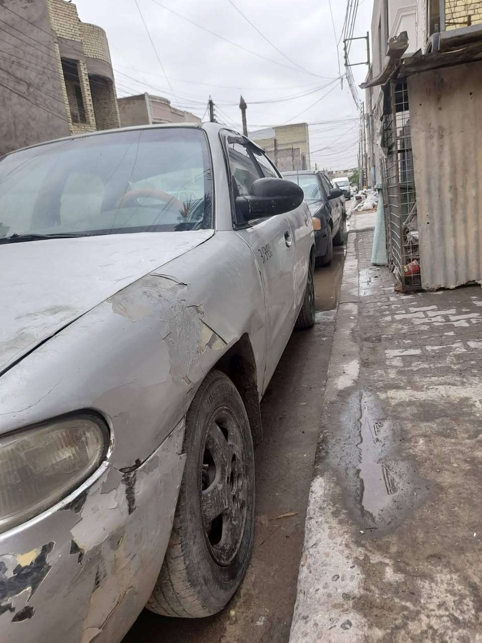 السلام عليكم
دايو نوبرا موديل ٩٧
كير اوتو 
محرك بيها خربطه الايسي مو زين 
بدلته ومو اصلي فما اشتغل 
تايراتها حلوة كهربائياتها شغالة 
سيارة باسمي مشروع وطني السنوية لغاية ٣١ هزة جديدة 
صار ٣ ايام من استلمت السنوية 
صدرها بيه طوبات مو زينات وبوش فقط 
باور مشط بريكها خير من الله  صرف بانزين خير من الله ما تصرف محركها لا تنقيص ولا تبخير 
تحويل ثاني يوم هزة جديدة هي 
السعر ٢٦ وبيها مجال بسيطط 
فقط رقم بغداد انكليزي 
مكاني بغداد الدورة المهدية الثانيه قرب شارع اربعين 
***********//***********
بيهن واتساب
