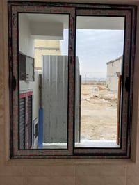 اني خلفه مال تثبيت ابواب وشبابيك مفصلي ومحجرات  مكاني بغداد  ٠٧٧٢٢٦٦٤٨...