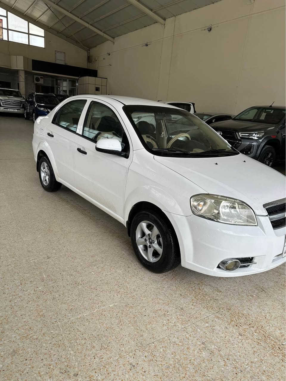 شوفرليت افيو موديل 2009 لون أبيض كير أوتوماتيك محرك كبير كير محرك بشريط صبغ بها أربعة قطع 4 قطع صبغ سيارة رقم سنوي منتهي سيارة ضرب بدون داخلي سيارة موجود زاخو تلفون *********** زاخو, دهوك
