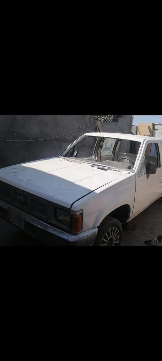 للبيع ب 18ورقه غراضها كلها موجوده عوزها بس ميكنه مشروع وطني السياره جاهزه العنوان الزبير *********** مكلف بل نشر
