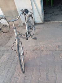 بايسكلات • قرب جامع الهجرة • للبيع