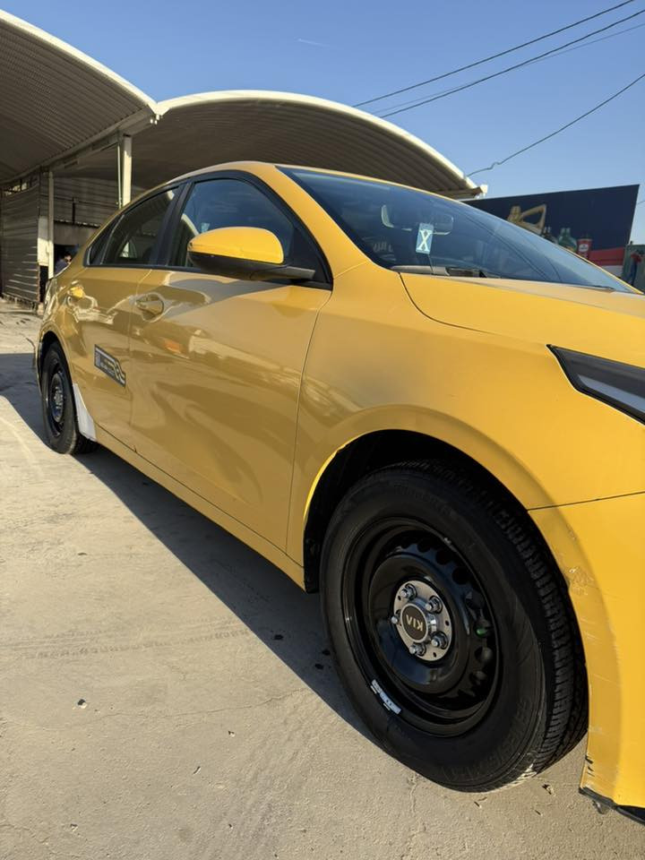 السلام عليكم للبيع كيا فورتي موديل 20 رقم بغداد
بسمي تحويل ثاني يوم جاهزه مناقصها اي شي 

تخم تاير جديد وصدر أمامي وخلفي كله جديد 

بيها جاملغ خلفي من امريكه وبنيد مبدل محرك 200 دوش المرغوب   سعر 125  وبيها مجال مكاني بغداد الدوره هوررجب  

هـ ***********. بي واتساب
