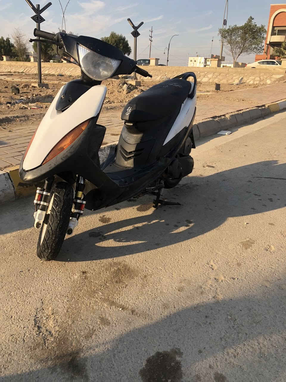 سلام عليكم دراجه ماكس عدله لبيع الدراجه كهربائية كله شغاله سلف هندر الدراجه ٤٩بلاد الكفر مختم شلعه مدل خير من الله اللاستفسار ***********مستعجل عل بيعه خاص مغلق
