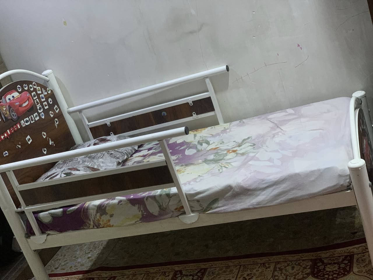 السلام عليكم سرير نفر للبيع مع الدوشك 65 الف صار فتره من مشتريها المكان بغداد حي القاهره  السايدين قرب اسواق الباشا او دكتور راسم


**إذا كنت صاحب هذا الإعلان وتريد حذفه لأي سبب، رجاءا أرسل رسالة إلى الدعم الفني**