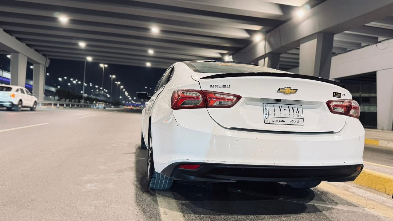 أعادة النشر بسبب الوعود الكاذبه 

السلام عليكم 
ماليبو مديل 21 
محرك     1500 
معوقين كربلاء وكاله عامه باقي سنه ونص على تحويل 
ماشيه 150  كم 
موصفات     Lt    معروفه موصفتها 
حادثها موضح بل منشور وسونار موجود بل منشور 
بيها ملاحظات بصيطه جاملغ خلفي بي طعجه خفيفه موضحه بل صوره 
للبيع مكاني بغداد الحريه 
سعرها  107 $  وبيها مجال سعرها كلش مناسب مستعجل ع بيع 
***********
