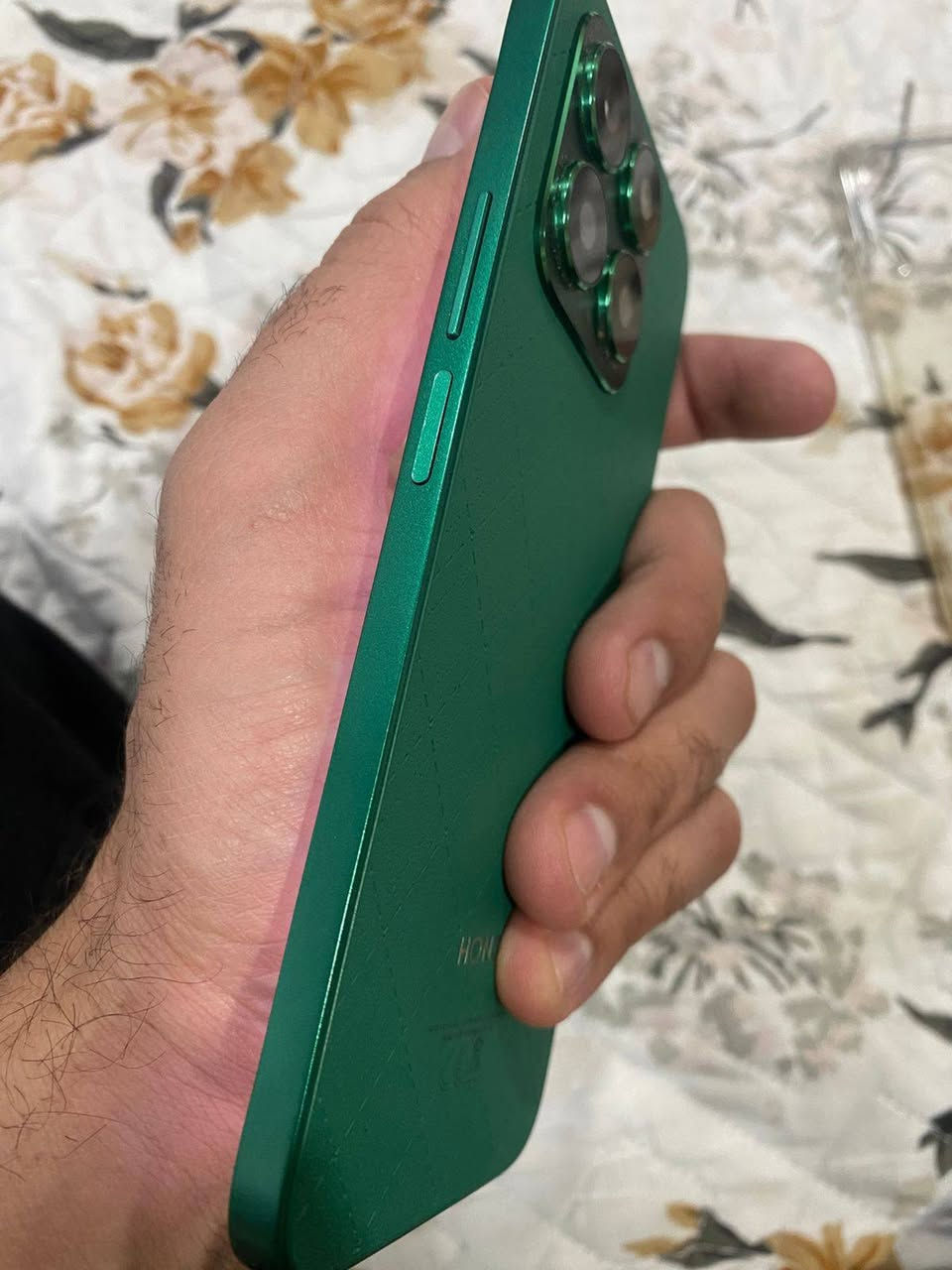 السلام عليكم عندي هونر x8b جديد جهاز كلش حلو بوبجي كامرا شاشه OLED ١٢٠
*********** وات ساب
